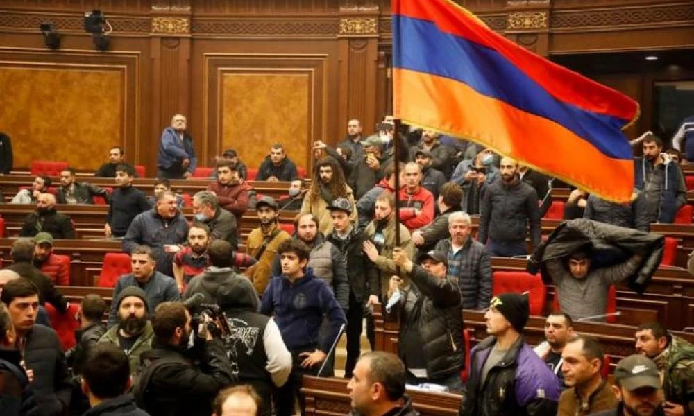 Νικητές και χαμένοι από την....ειρήνη στο Ναγκόρνο-Καραμπάχ;